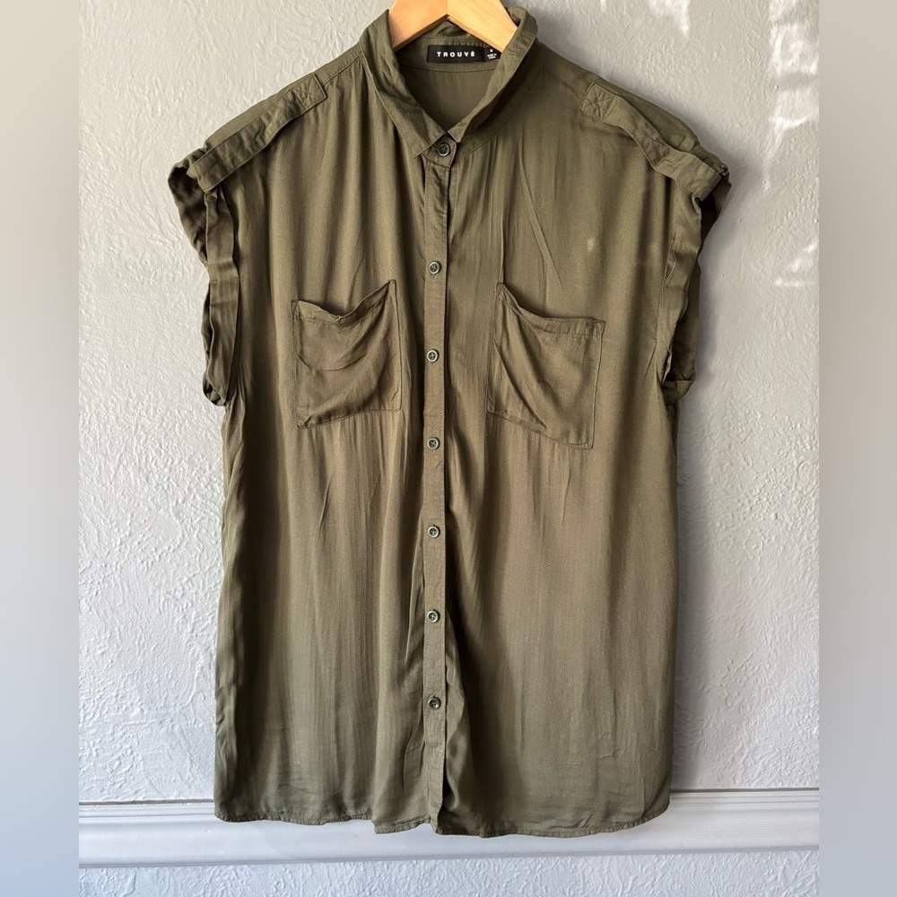 Trouvé | Green Button Front Cap Sleeve Top | Military Inspired Drapey | M 💚✨
